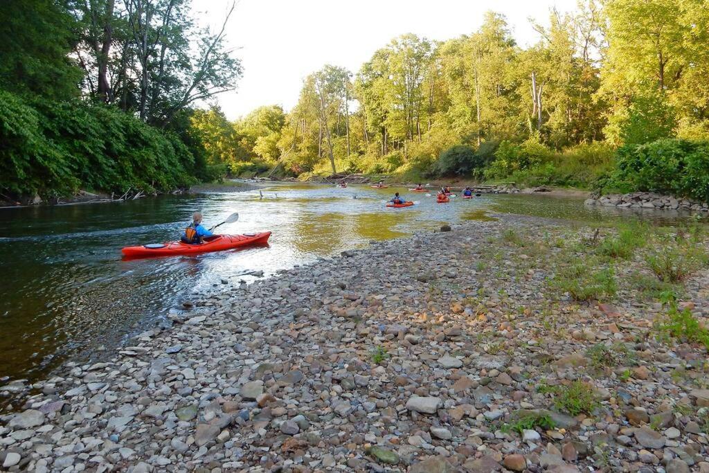 Central Falls Hideaway Cuyahoga Falls Dış mekan fotoğraf
