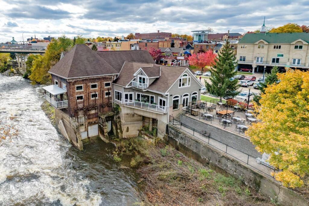 Central Falls Hideaway Cuyahoga Falls Dış mekan fotoğraf